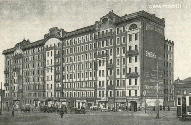 Бывший доходный дом Ф. А. Ефремова на Садовой-Спасской улице