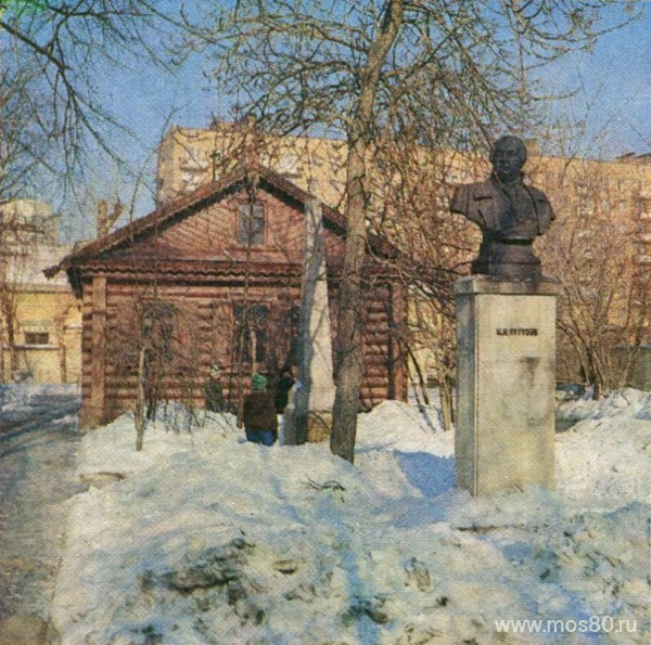 Кутузовская изба
