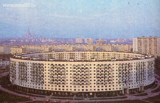 Круглый дом