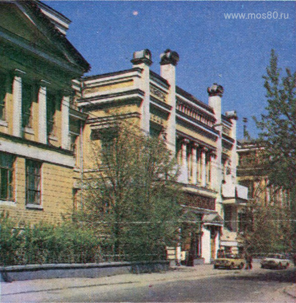 Здание МИНХ