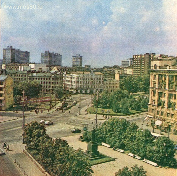 Площадь Никитских ворот